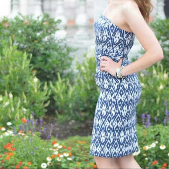 Banana Republic Dresses & Skirts - Strapless Banana Republic Ikat Dress